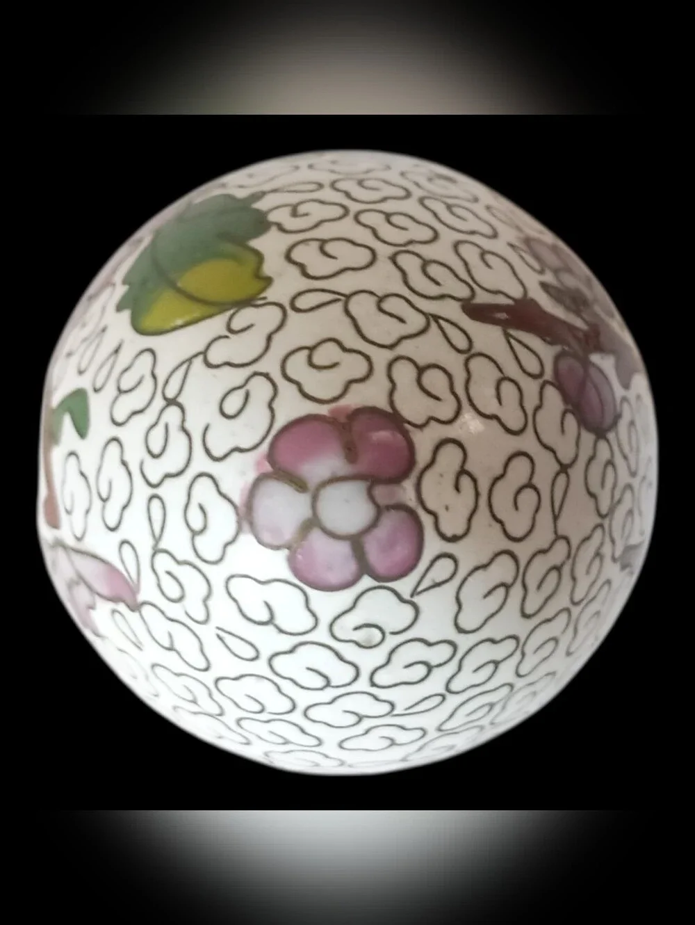 Vintage Chinese Cloisonne Enamel Over Brass Egg‎ Floral Trinket Decor Wood Stand